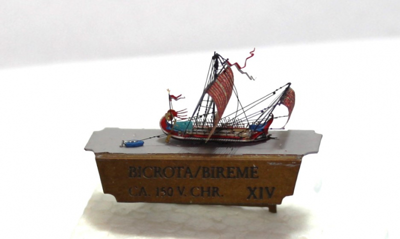 Leichtes zweireihiges Kampfschiff "Bicrota" (1 St.) SPQR 150 v. Chr. Heinrich H 17 XIV